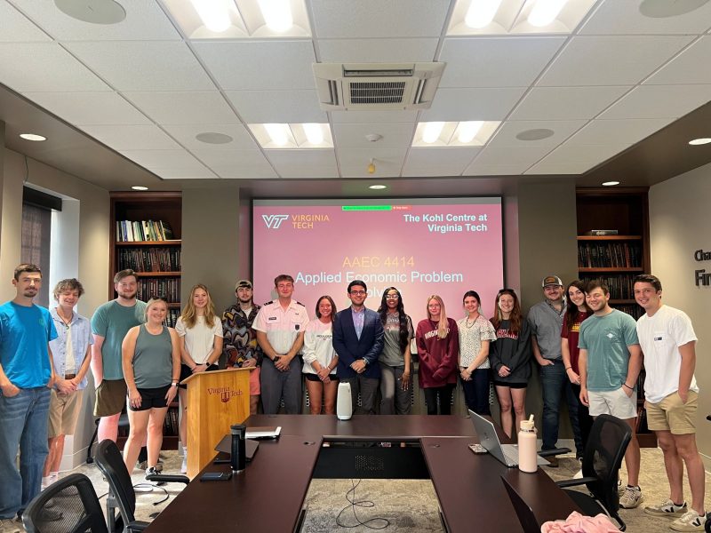 Agri-Food Finance Fellows and Undergraduate Student Teams Tackle Real-World Projects, Real-World Impact